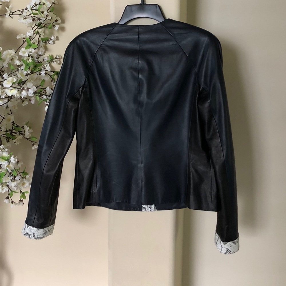 💯% Authentic ST.JOHN Leather Jacket 🌸 - Picture 2 of 6